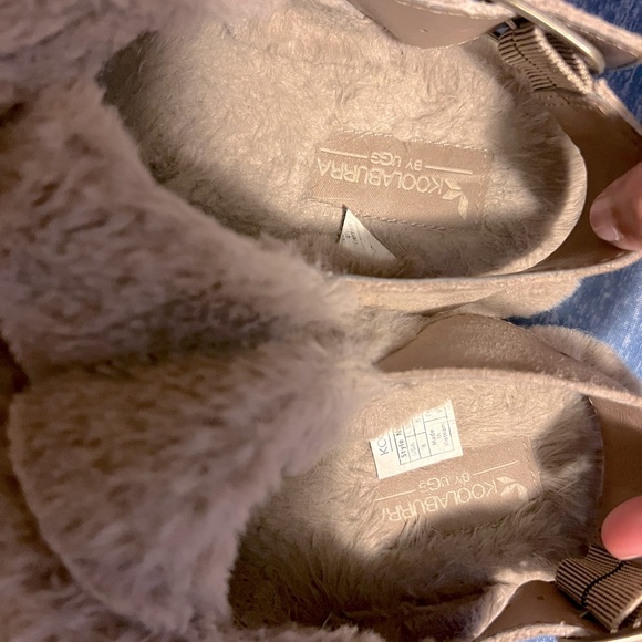 Koolaburra by UGG Women's Sandal Size 8. Worn 3 times. - Picture 2 of 4